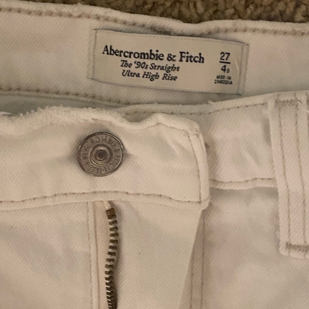 ABERCROMBIE white denim jeans